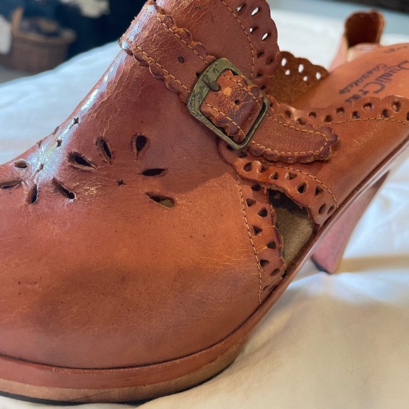 Vintage 70’s brown leather clogs with heels Hippie BoHo - Picture 3 of 9